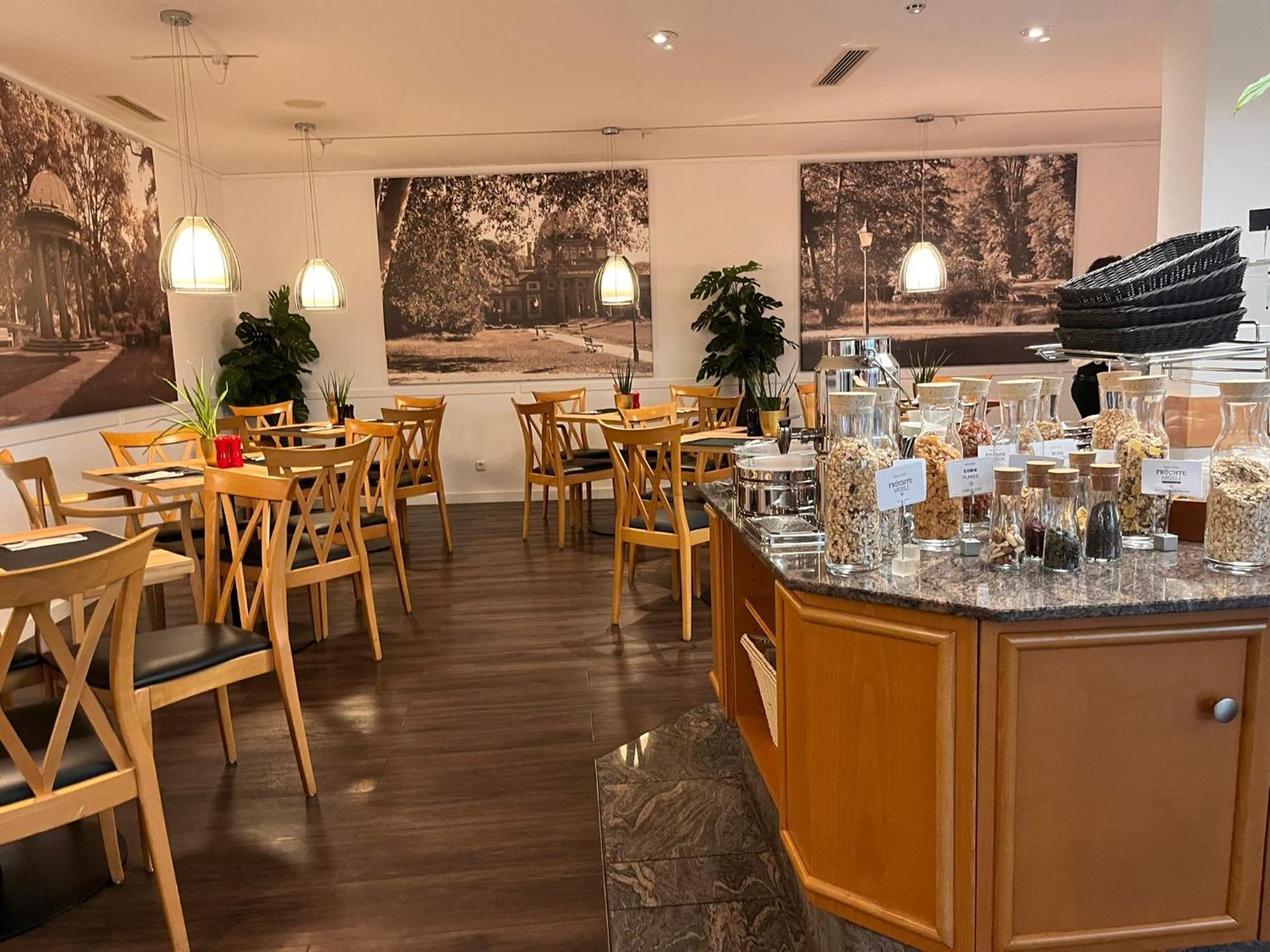 Parkhotel Bad Homburg Бад Хомбург фор дер Хьое Екстериор снимка