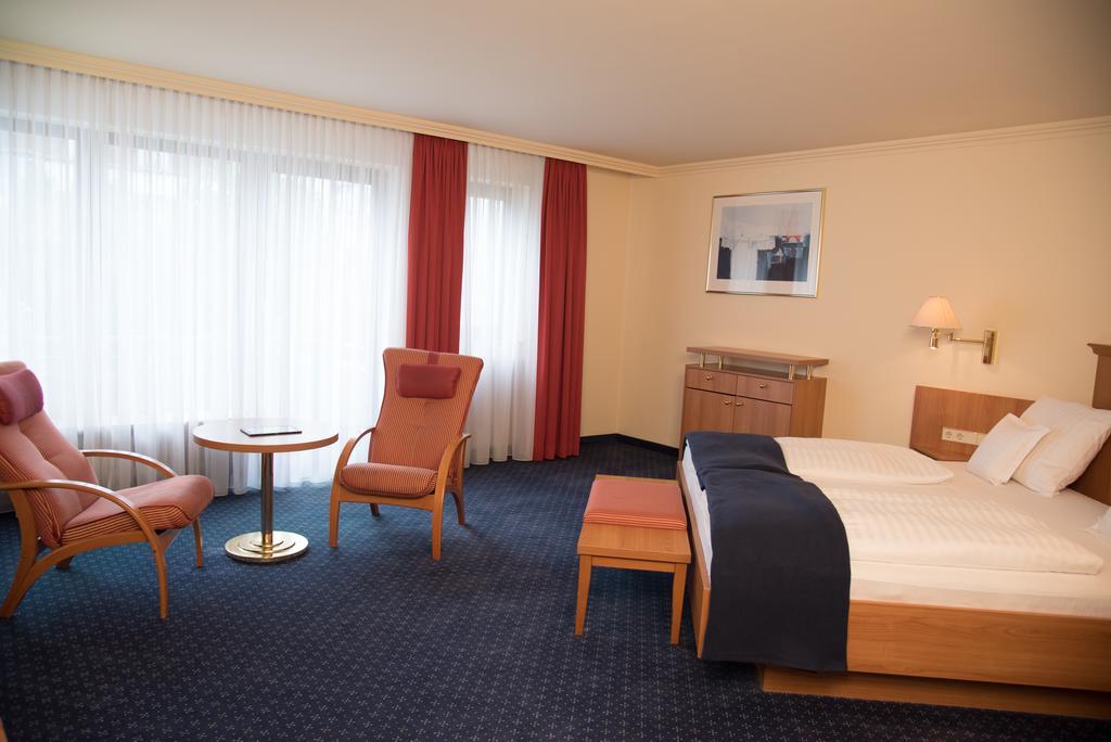 Parkhotel Bad Homburg Бад Хомбург фор дер Хьое Екстериор снимка