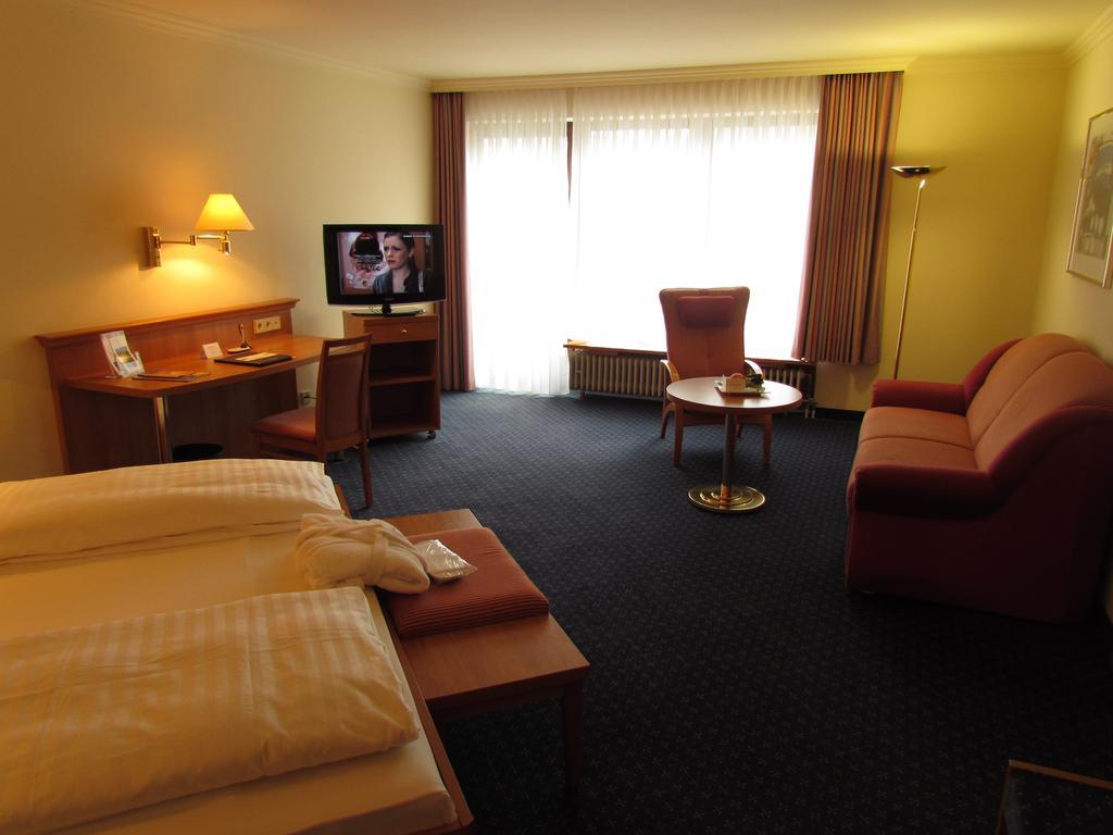 Parkhotel Bad Homburg Бад Хомбург фор дер Хьое Екстериор снимка