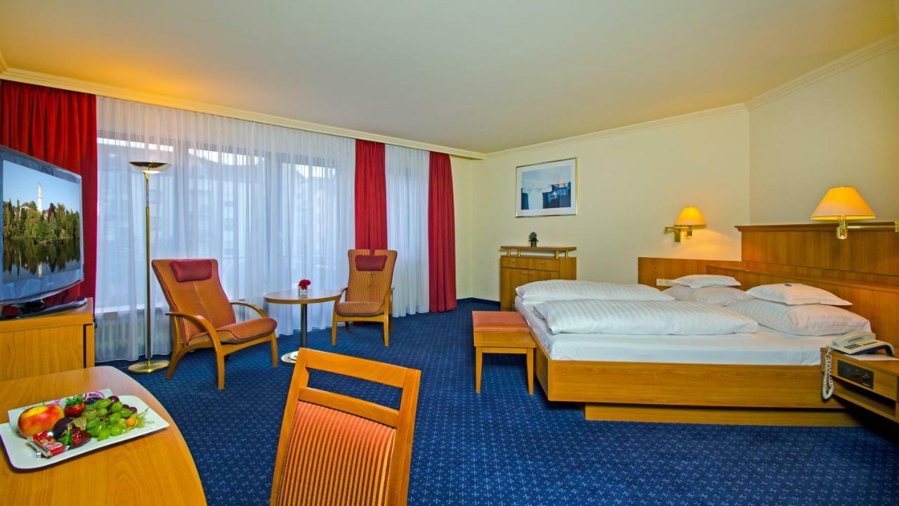 Parkhotel Bad Homburg Бад Хомбург фор дер Хьое Екстериор снимка